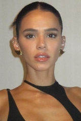 Bruna Marquezine
