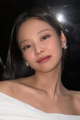 JENNIE