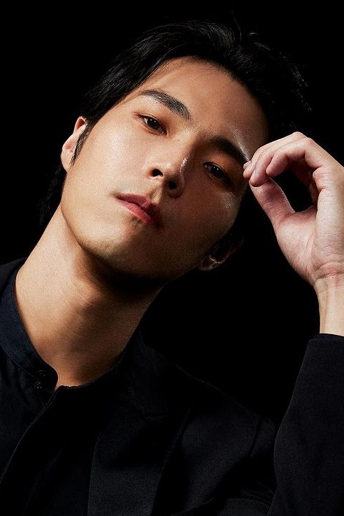 Chen-Kang Tang