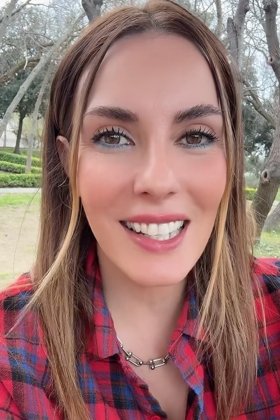 Zeynep Koltuk