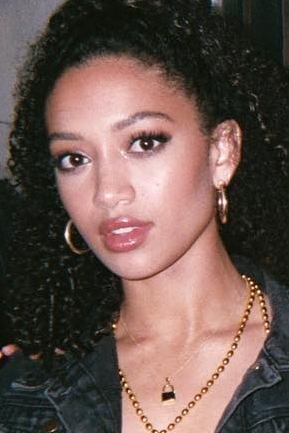 Samantha Logan