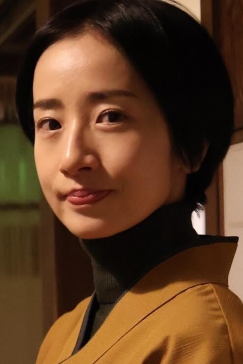 Emi Kurara