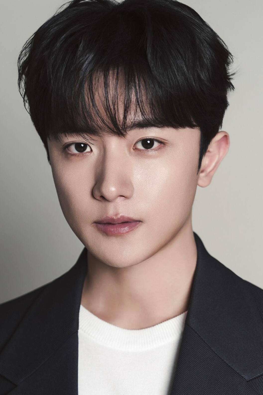 Kim Shin-bi
