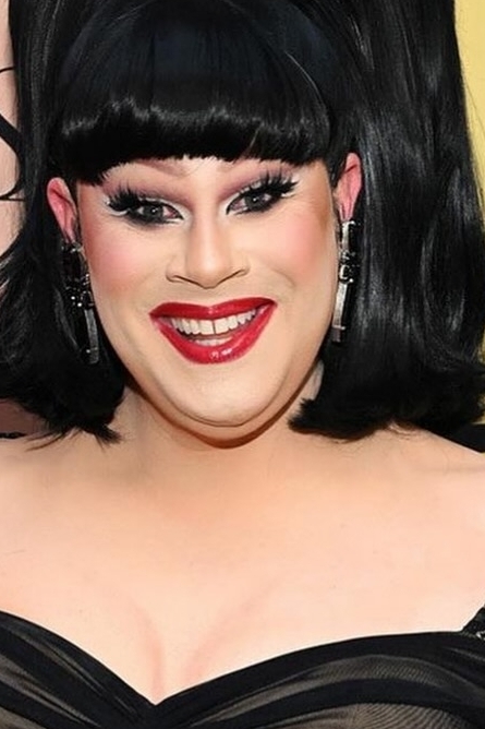 Nina West