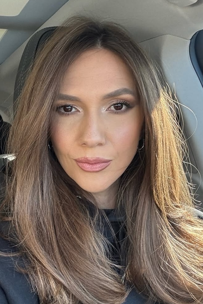Adela Popescu