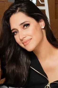 Amelia Vega