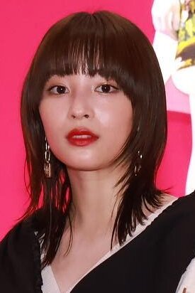 Suzu Hirose