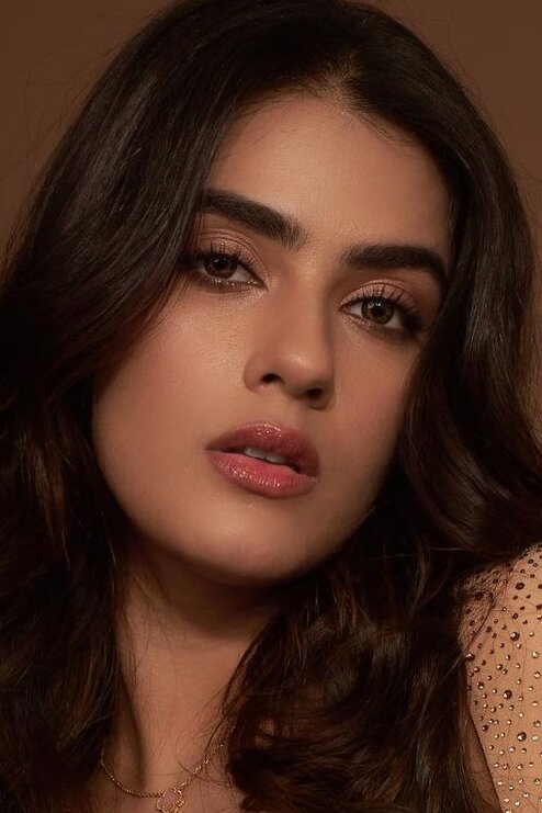 Kavya Thapar