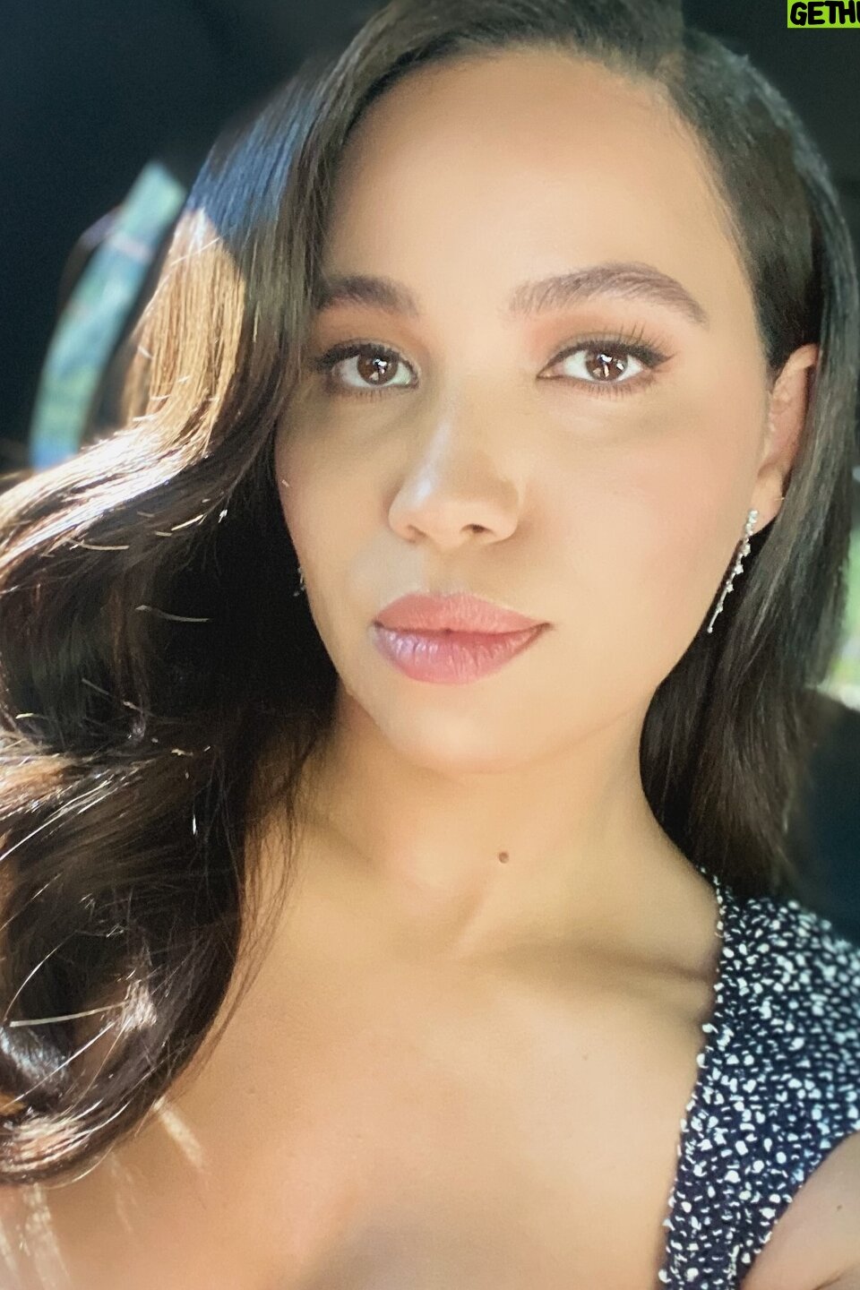 CAA Amplify 2023: Halle x Chloe Talk Mental Health and Social Media, image size:960x1440