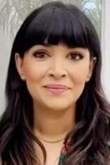 Hannah Simone