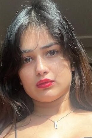 Khushi Maheshwari