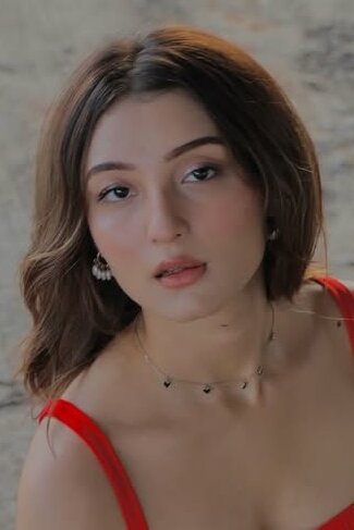 Oviya Darnal