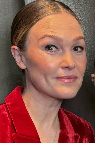 Julia Stiles