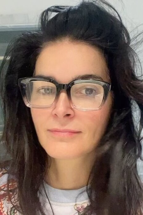 Angie Harmon