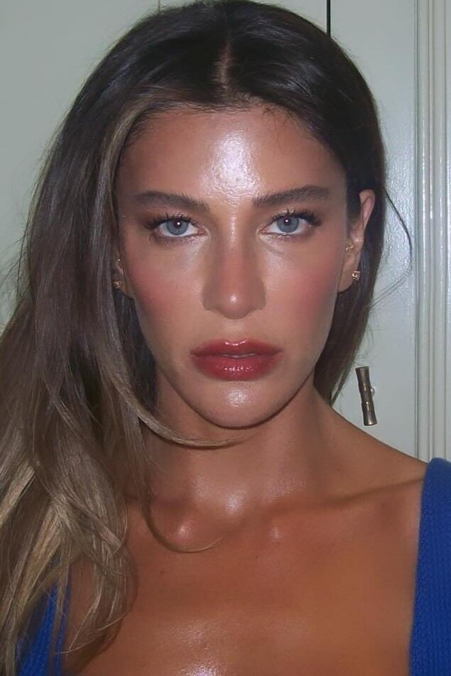 Berrak Tüzünataç