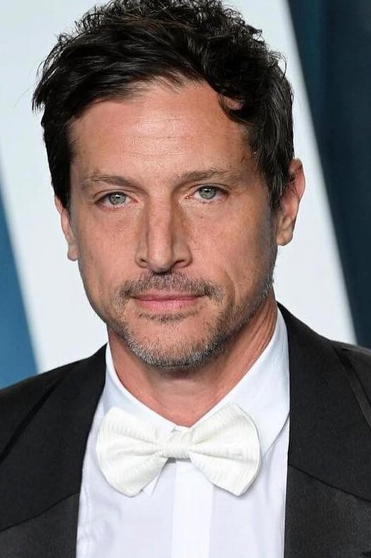 Simon Rex