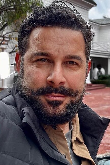 Jon Huertas