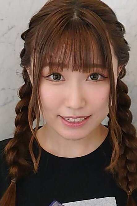 Aina Suzuki