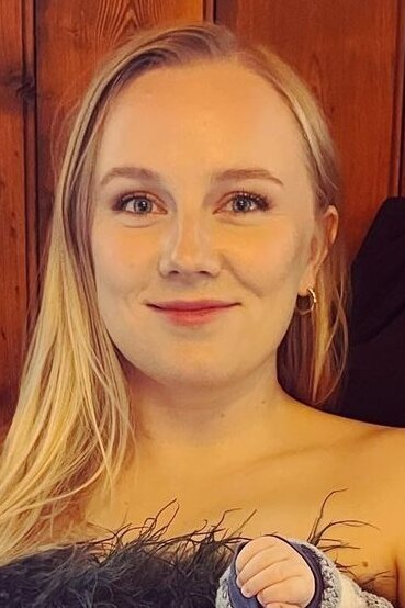 Alexa Davies
