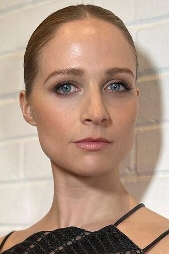Niamh Algar