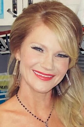 Tara Buck