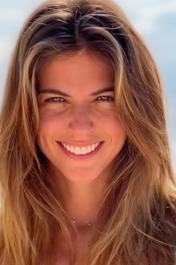 Stephanie Cayo