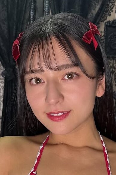 Kana Tokue