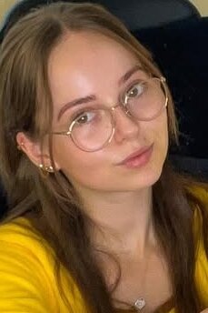 Evie Bell