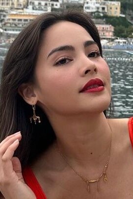 Urassaya Sperbund