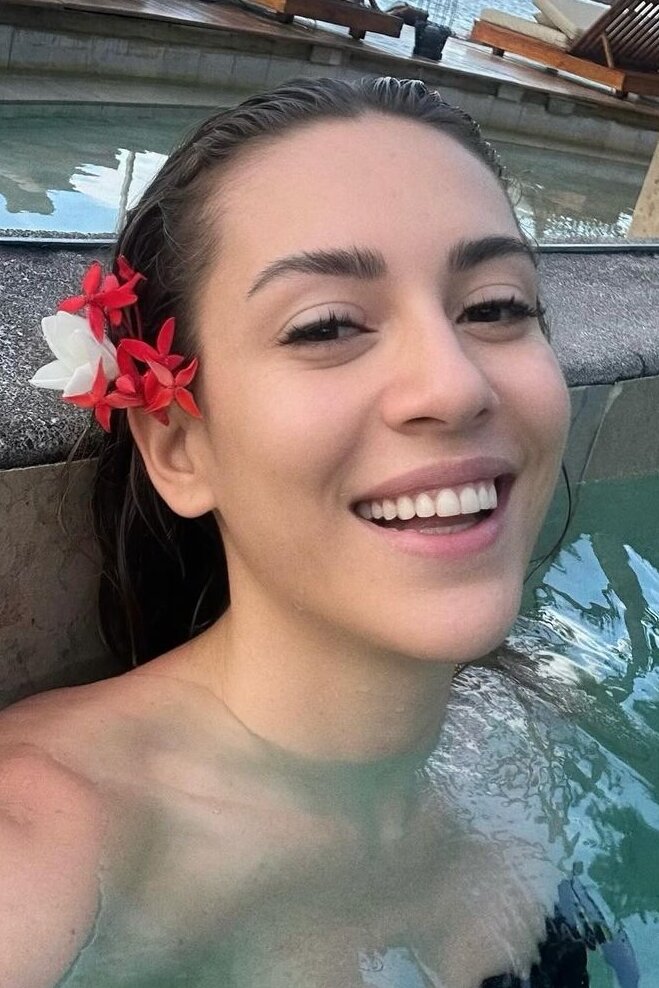 Sinem Kobal