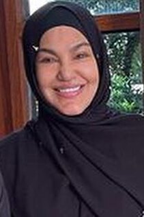 Umie Aida