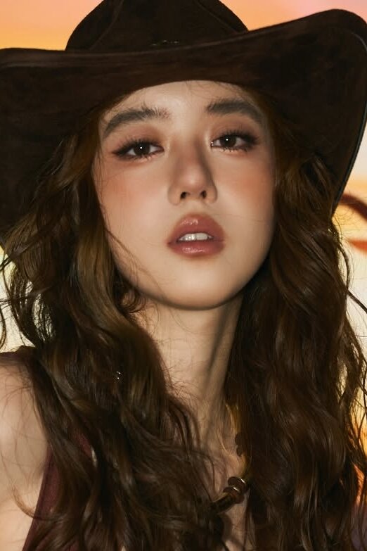 Eleanor Lee