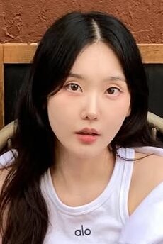 Shim So-young