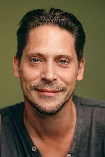 Neil Newbon