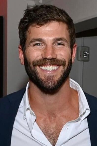 Austin Stowell