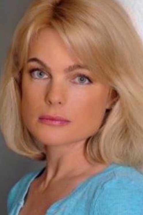 Erika Eleniak