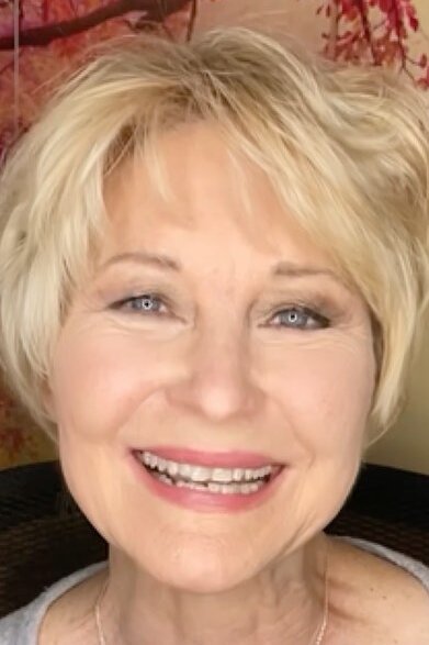 Dee Wallace
