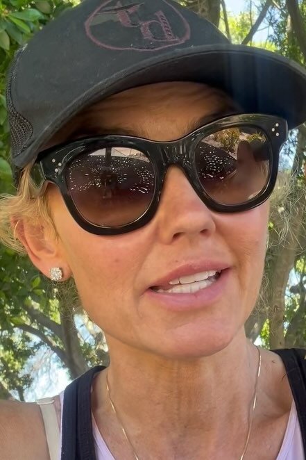 Kelly Carlson