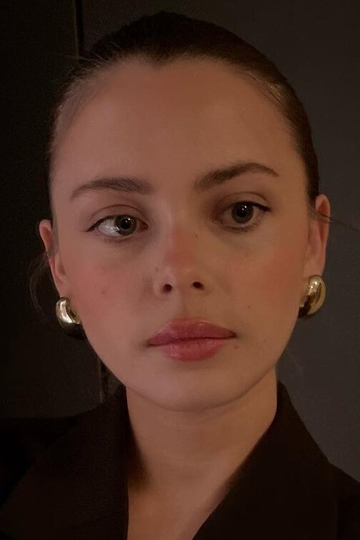 Elli Rhiannon Müller Osborne