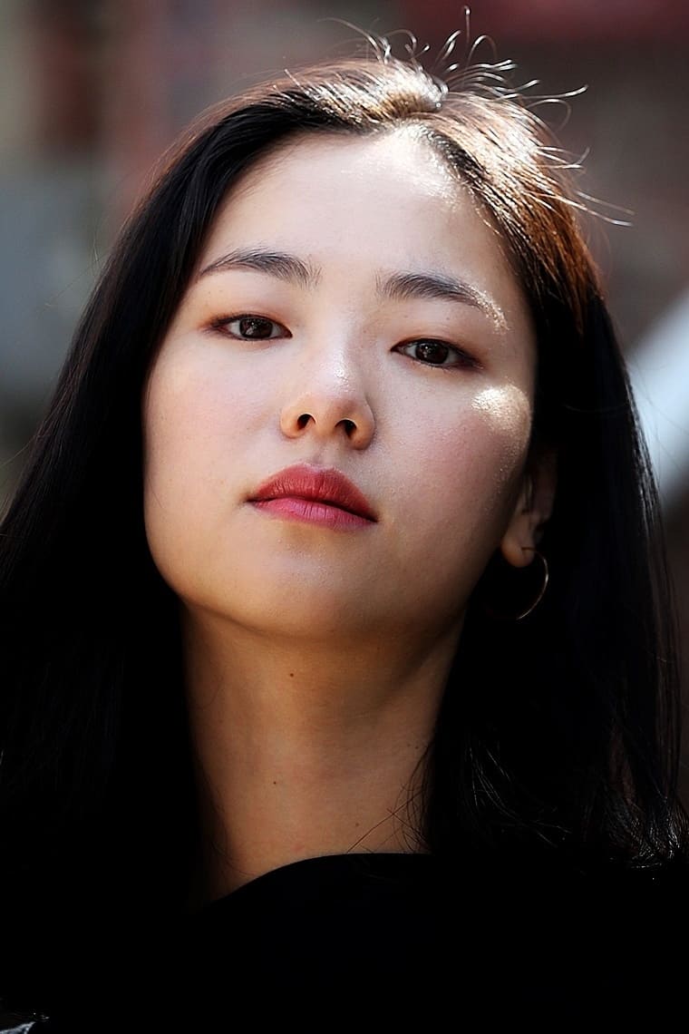 Jeon Yeo been Wiki, Biography, Age, Gallery, Spouse and more