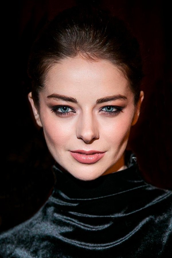 Elizabeth Lackey yalangoch Uyda paypoqda jinsiy aloqa