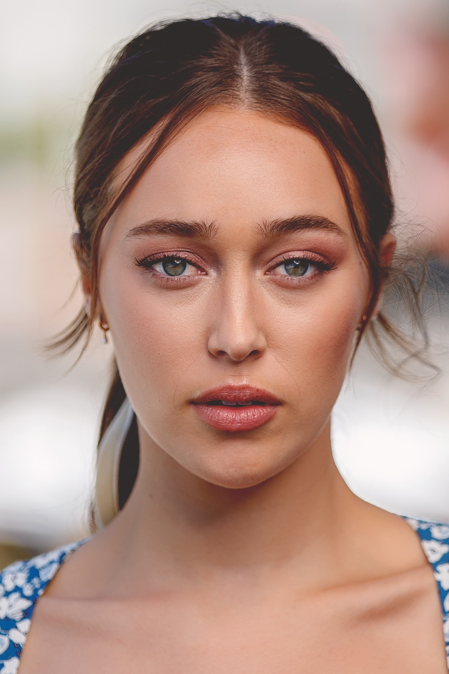 Alycia Debnam-Carey Wiki, Biography, Age, Gallery, Spouse and more