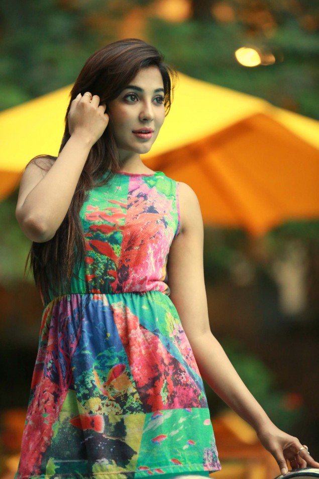 Actress Parvathi Nair 2016 Latest Gallery