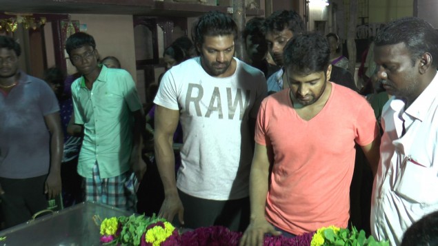 Celebrities Pay Tribute To Santhanam Father Neelamegam