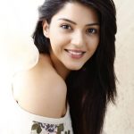 Mehreen Pirzada (25)