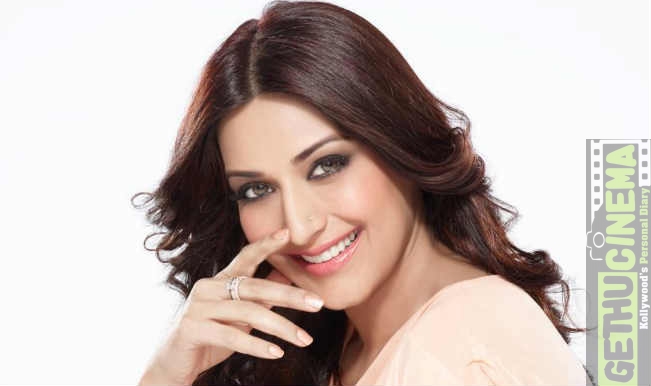 Actress Sonali Bendre Gallery