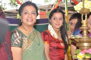 Actress Poornima Bhagyaraj Gallery