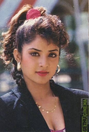 Actress Divya Bharti Gallery Gethu Cinema