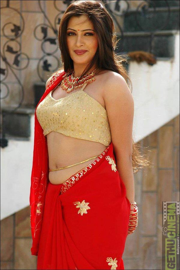 600px x 898px - Actress Navaneet Kaur Photos - Gethu Cinema