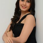 Rashi Khanna  (15)